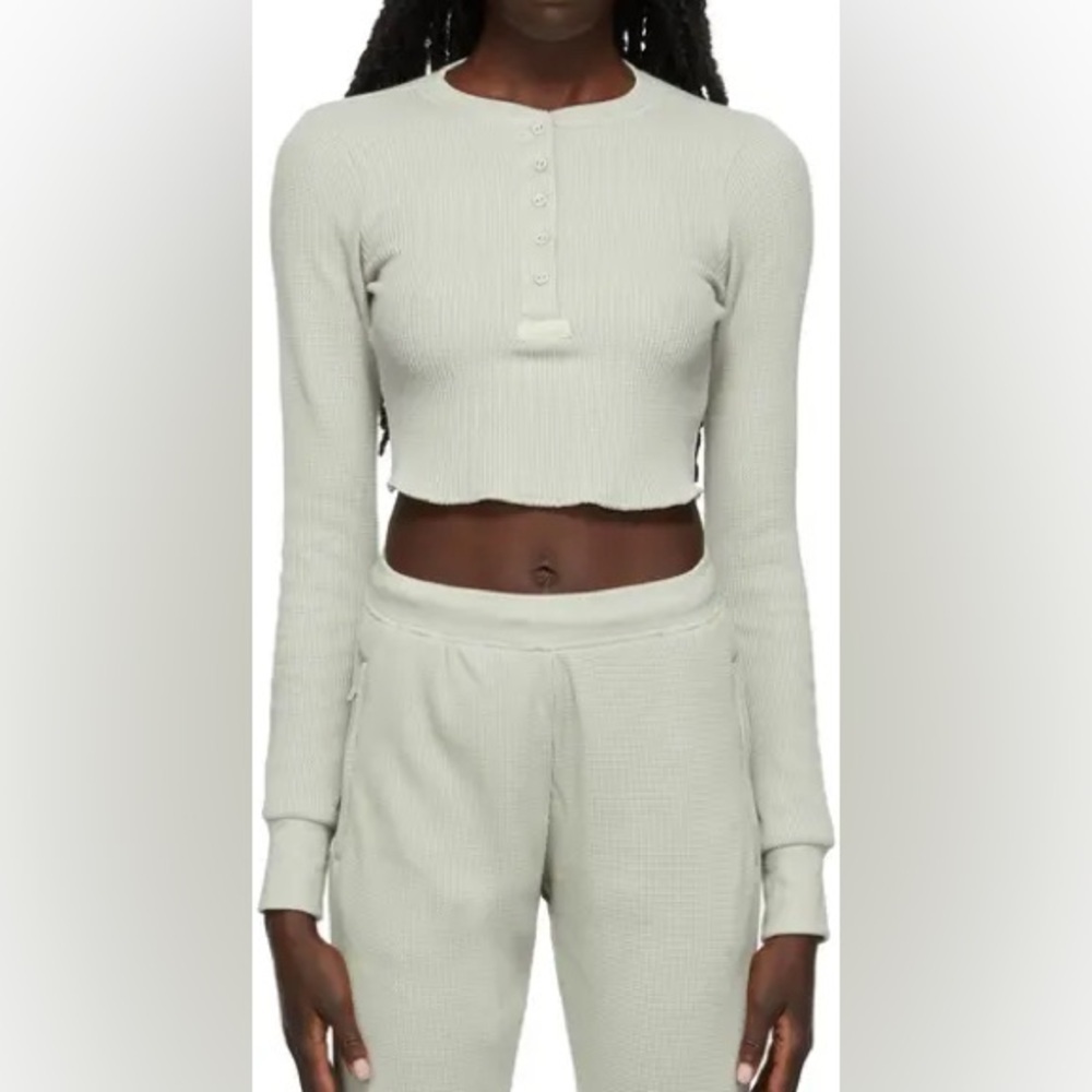 Skims Waffle Long Sleeve Crop Henley in Talc Size Large